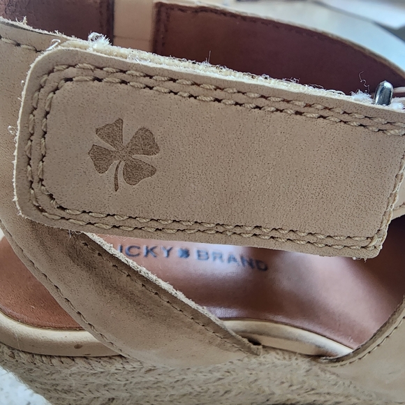 🆕️Lucky Brand Mendona Wedge Sandal - Picture 14 of 16